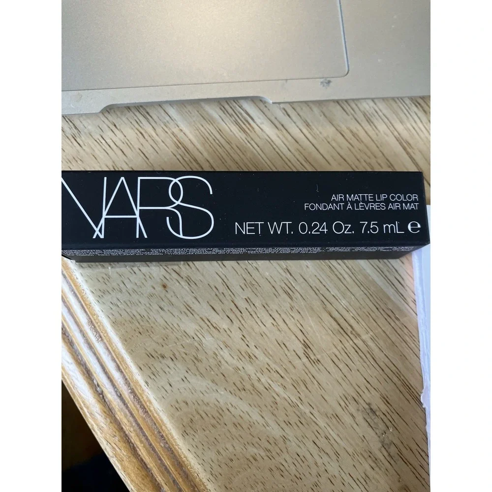 NARS air matte